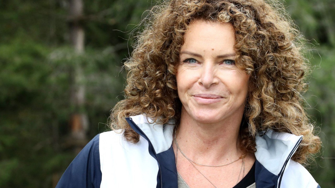 FEMME ACTUELLE - Manuela Lopez : tout juste opérée du coeur et positive au Covid-19, elle trouve qu'elle a "de la chance"