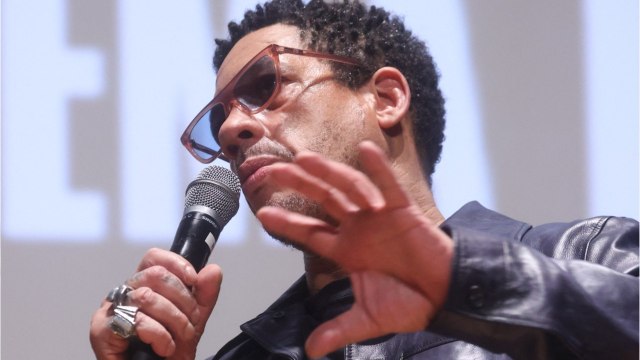 FEMME ACTUELLE - Joey Starr pose avec ses trois fils : très rare photo en famille