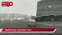 İstanbul’da trafikte kar üstünde drift