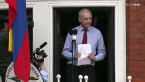 Gran Bretagna, il tribunale consente ad Assange di contestare la decisione di estradizione