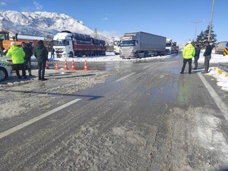 Antalya'nın bir ucunda kar diğer ucunda bahar manzaraları