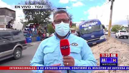 ¡Encunetado! “Rapidito” estuvo a punto de volcar en el bulevar FFAA