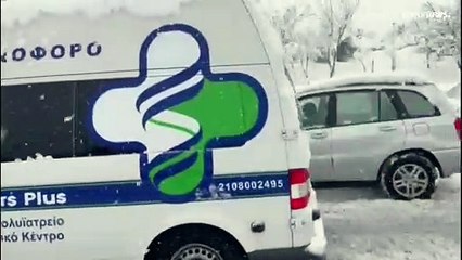 «Ελπίς»: Έντονα κυκλοφοριακά προβλήματα στην Αττική Οδό - Συνεχίζονται τα προβλήματα ηλεκτροδότησης