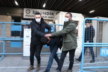 Son dakika haberi... Balıkesir'de eski ev arkadaşını öldürdüğü iddia edilen şüpheli yakalandı