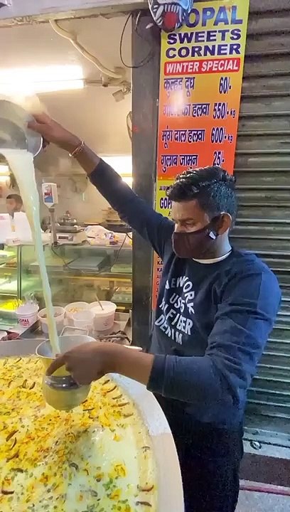 Kaser Badam ka Garam Dudh 