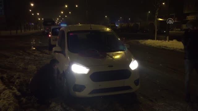 ŞANLIURFA - Şanlıurfa-Diyarbakır kara yolu kontrollü olarak trafiğe açıldı