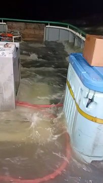 Wave Knocks Out Boat's Window