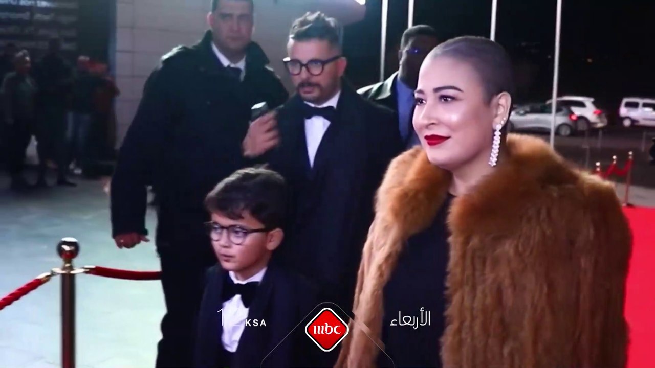 صدى الملاعب يستضيف النجم حاتم عمور وزوجته هند ا...