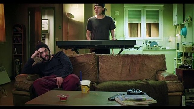 Bloqués Saison 1 - Orel a un synthé (EN)