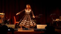 Rekha Bhardwaj singing a song from Vishal Bhardwaj's 'Saat Khoon Maaf' at  Mussoorie Writers' Fest