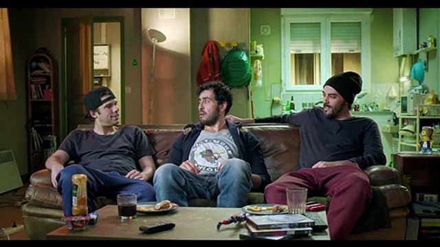 Bloqués Saison 1 - Les aventures de Serge le mytho à Saint-Tropez (EN)