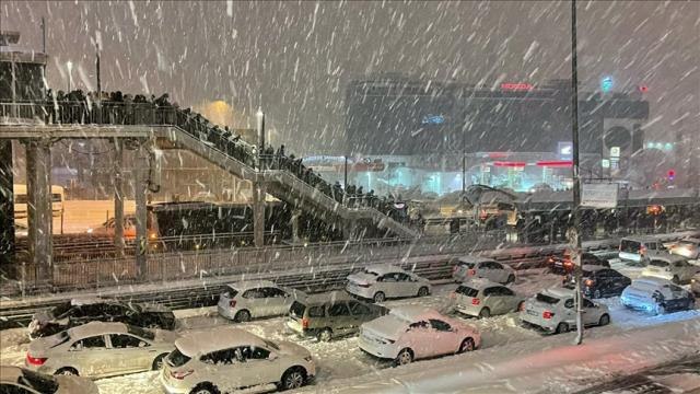 İstanbul metrobüs açık mı? İETT Metrobüs seferleri iptal mi?