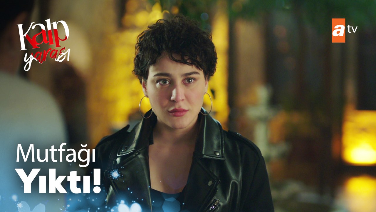 Hande arkasından konuşulduğunu duyunca çıldırdı - Kalp Yarası 28. Bölüm