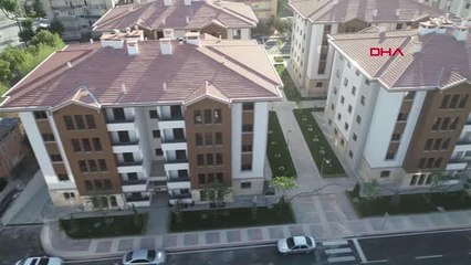 ELAZIĞ'DA DEPREM ŞANTİYESİNDE TANIŞTILAR, DEPREMZEDELERİN YANINDA KENDİLERİNE DE YUVA KURDULAR