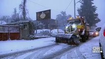 Yunanistan’ı kar fırtınası vurdu