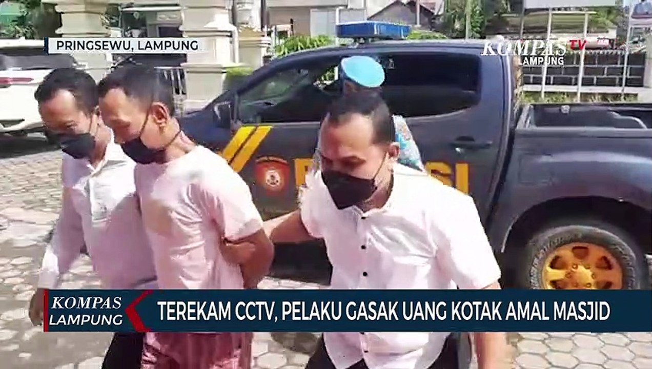 Terekam CCTV, Pelaku Gasak Uang Kotak Amal Masjid