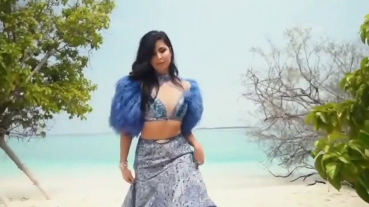 Newlywed Katrina Kaif sets the mercury soaring with bikini pictures