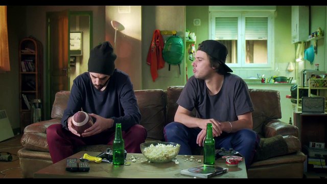 Bloqués Saison 1 - Tu préfères ? (EN)