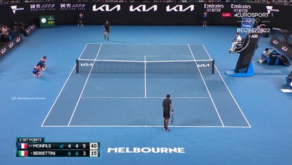 Toujours en vie, Monfils remporte le 3ème set face à Berrettini !