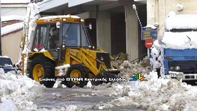 Ξεπέρασε τους 30 πόντους το χιόνι στο Δήμο Λοκρών - Το έστρωσε ακόμη και δίπλα στη θάλασσα