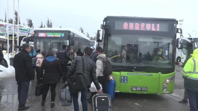 KOCAELİ'DE, TEM OTOYOLU İSTANBUL İSTİKAMETİ BOŞ KALDI