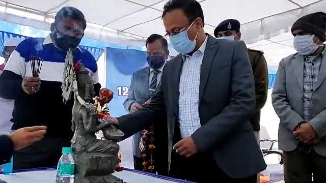 हमारा देश दुनिया का सबसे बड़ा लोकतांत्रिक देश