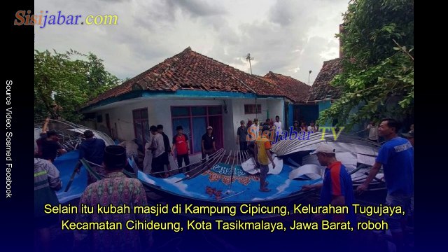 Hujan Es dan Angin Kencang, Kubah Masjid Roboh Pohon Tumbang di Tasikmalaya