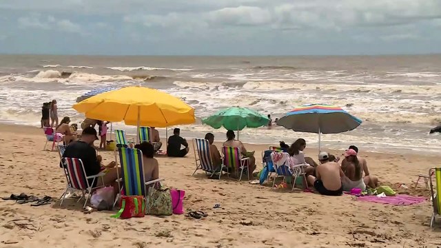 Por que as águas das praias do Sul do ES são mais claras que as do Norte?