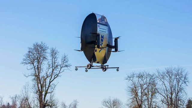 Zero-Emissions “Personal Flying Machine” Completes Test Flight