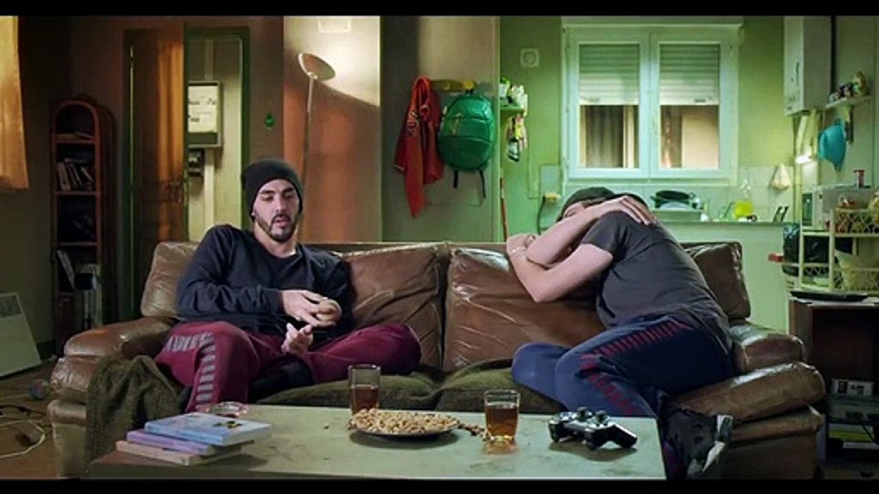 Bloqués Saison 1 - Cool / pas cool (EN)