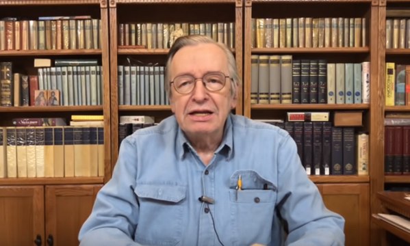 Oito dias depois de testar positivo para Covid-19, Olavo de Carvalho morre, aos 74 anos