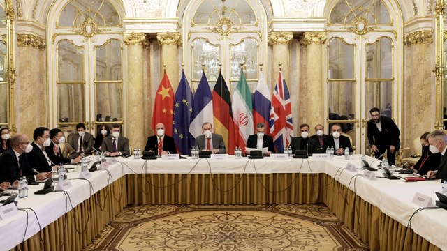 ما وراء الخبر- واشنطن تبدي استعدادها للتفاوض المباشر مع إيران.. ما دلالات ذلك؟