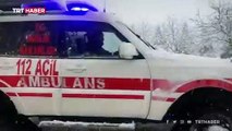 Yaşlı kadının imdadına paletli ambulans yetişti
