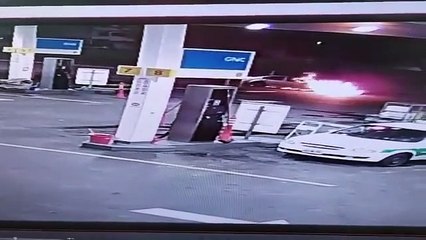 Con un matafuego le salvó la vida a un conductor, apagó un incendio y evitó una explosión