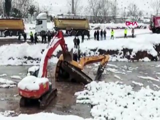 Kepçe suya gömüldü, operatör hayatını kaybetti