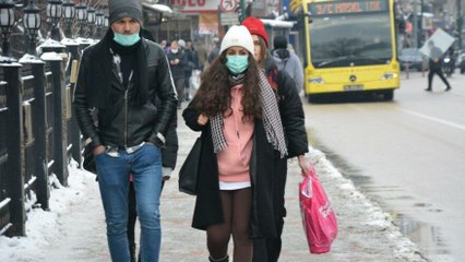 Elleriniz üşümesin derken bir yerinizi kırmayın