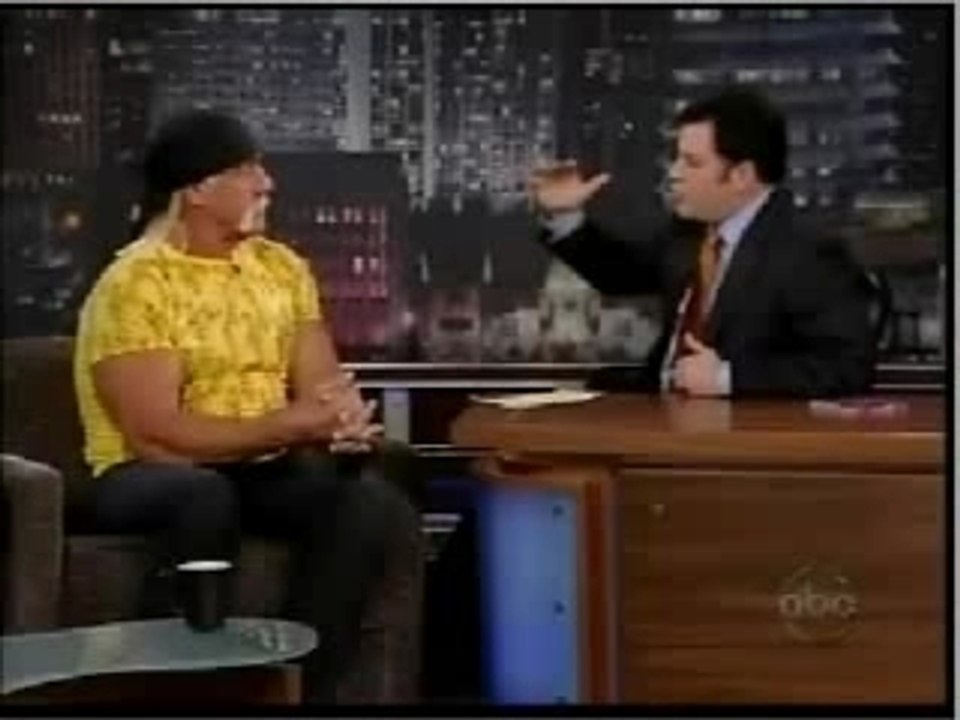 Hulk Hogan endorses Barack Obama for President