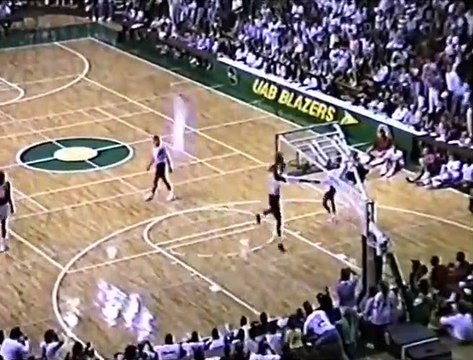 Les images inédites d'un concours de dunks de Michael Jordan en 1989