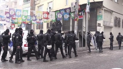 DİYARBAKIR - Terör soruşturmasında DBP İl Başkanı gözaltına alındı