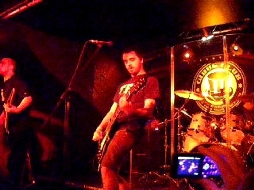 statement - we're getting down (live at Le Gibus, Paris)