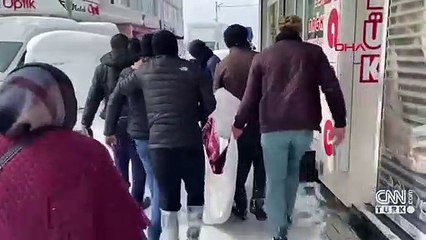 Diyaliz hastası battaniye ile taşındı