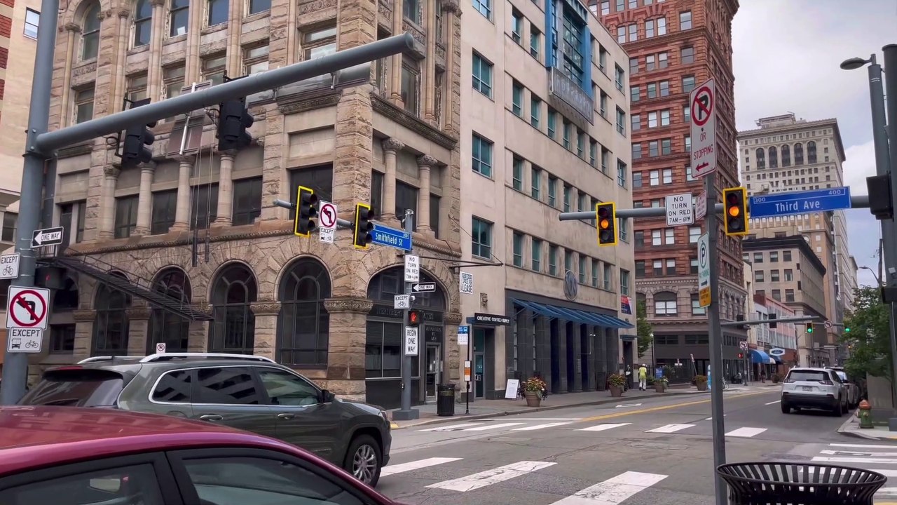 Part 2, Pittsburgh Downtown in 4K the Best Summer in Pa /Pittsburgh Local:For Pitt blvd , Blvd of the Allies, Smithfield St ,Third Ave and Fourth Ave in [4K]