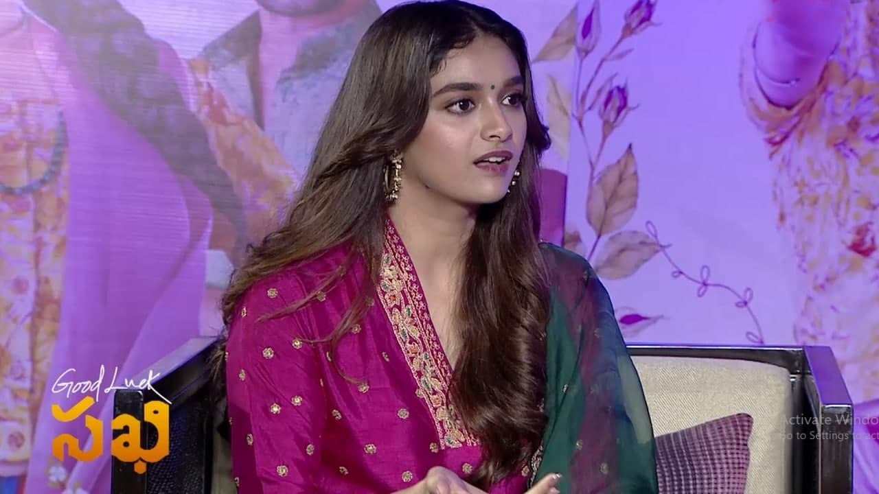 Keerthy Suresh Interview కీర్తి తో జయమ్మ పంచాయతీ | Good Luck Sakhi  | Filmibeat Telugu