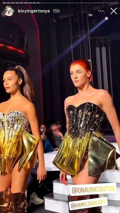 Tonya Kinzinger a filmé le défilé Haute Couture de la marque On Aura Tout Vu, au Paradis Latin. Paris, le 25 janvier 2022.