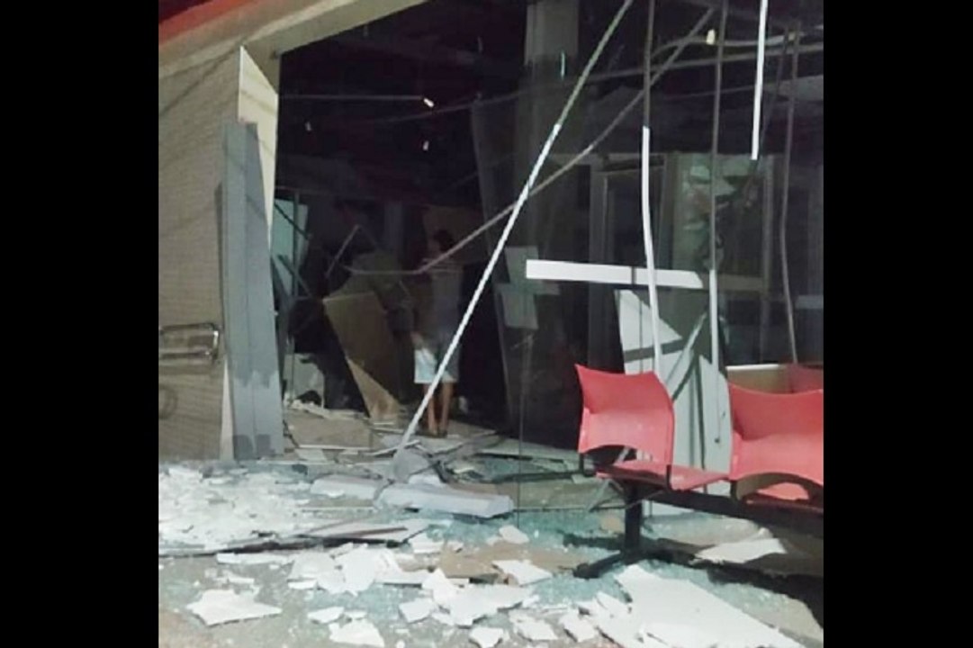 Bandidos explodem agência bancária e tocam o terror durante a madrugada em Picuí
