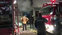 İstanbul Sultangazi'de iplik fabrikasında yangın