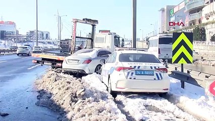 Vali Yerlikaya Uyarmıştı; Basın Ekspres'te Kalan Araçlar Çekiliyor