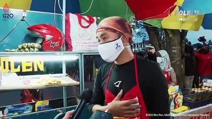 Presiden Jokowi Serahkan Bantuan Langsung Tunai ke Pedagang di Tanjung Pinang