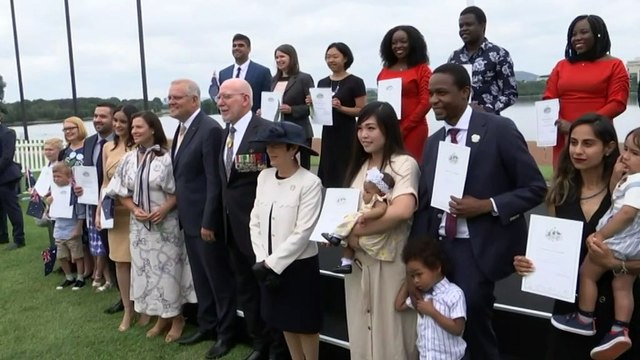 Prime Minister welcomes new citizens at Canberra event
