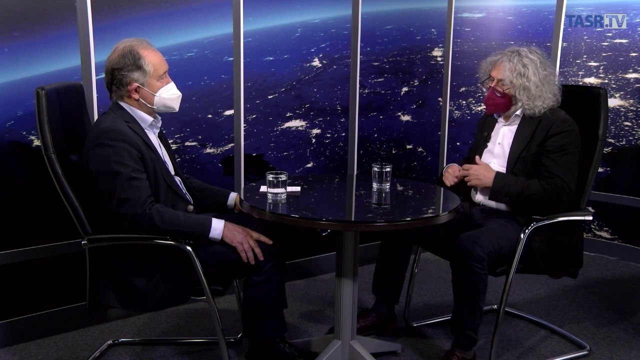MESEŽNIKOV: Putin zahnal sám seba do kúta